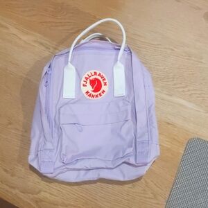 EUC Fjallraven Kanken mini backpack in Lavender